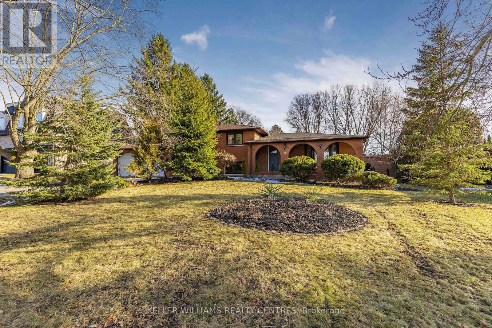 49 JENNIFER CRESCENT Image 35