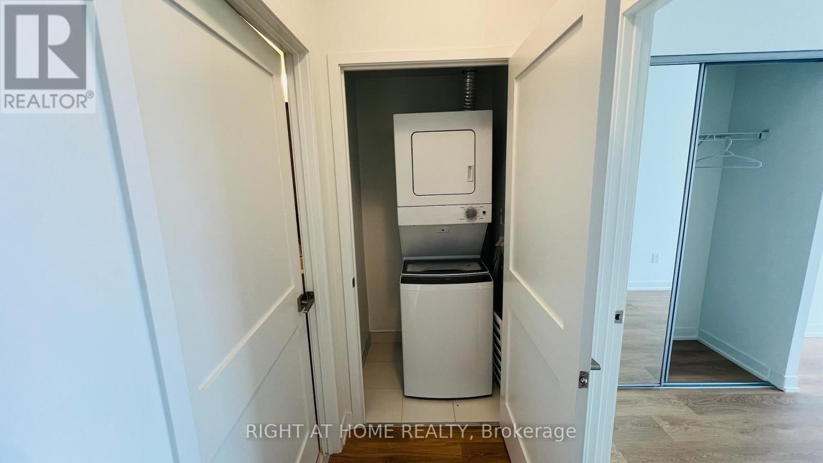 410 - 474 CALDARI ROAD Image 11