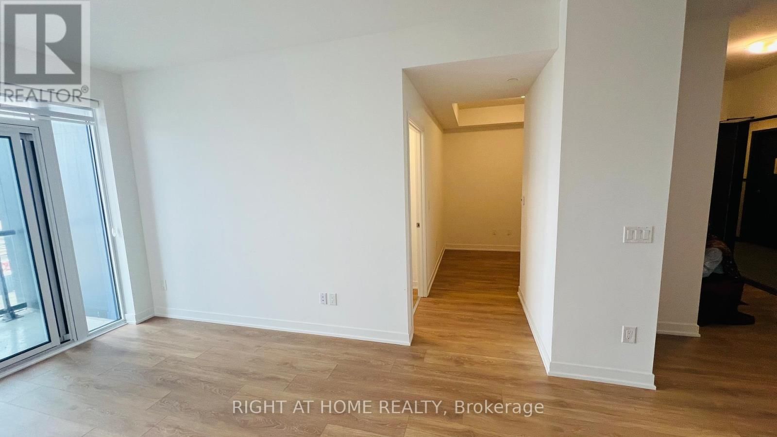 410 - 474 CALDARI ROAD Image 15