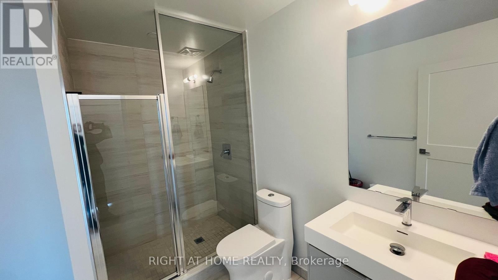 410 - 474 CALDARI ROAD Image 19