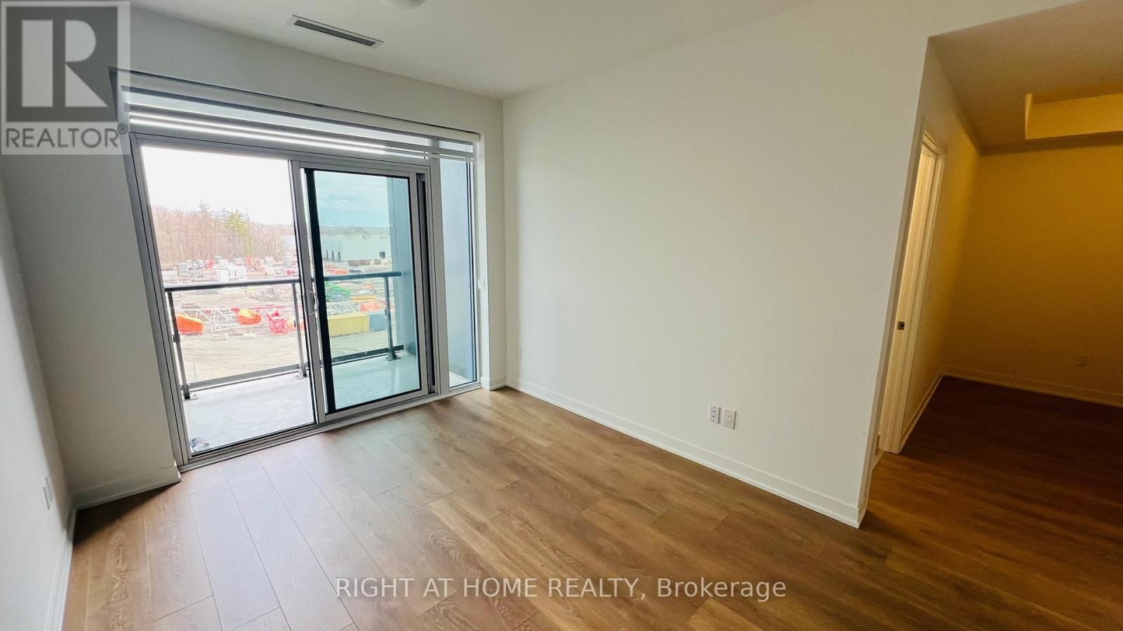 410 - 474 CALDARI ROAD Image 20