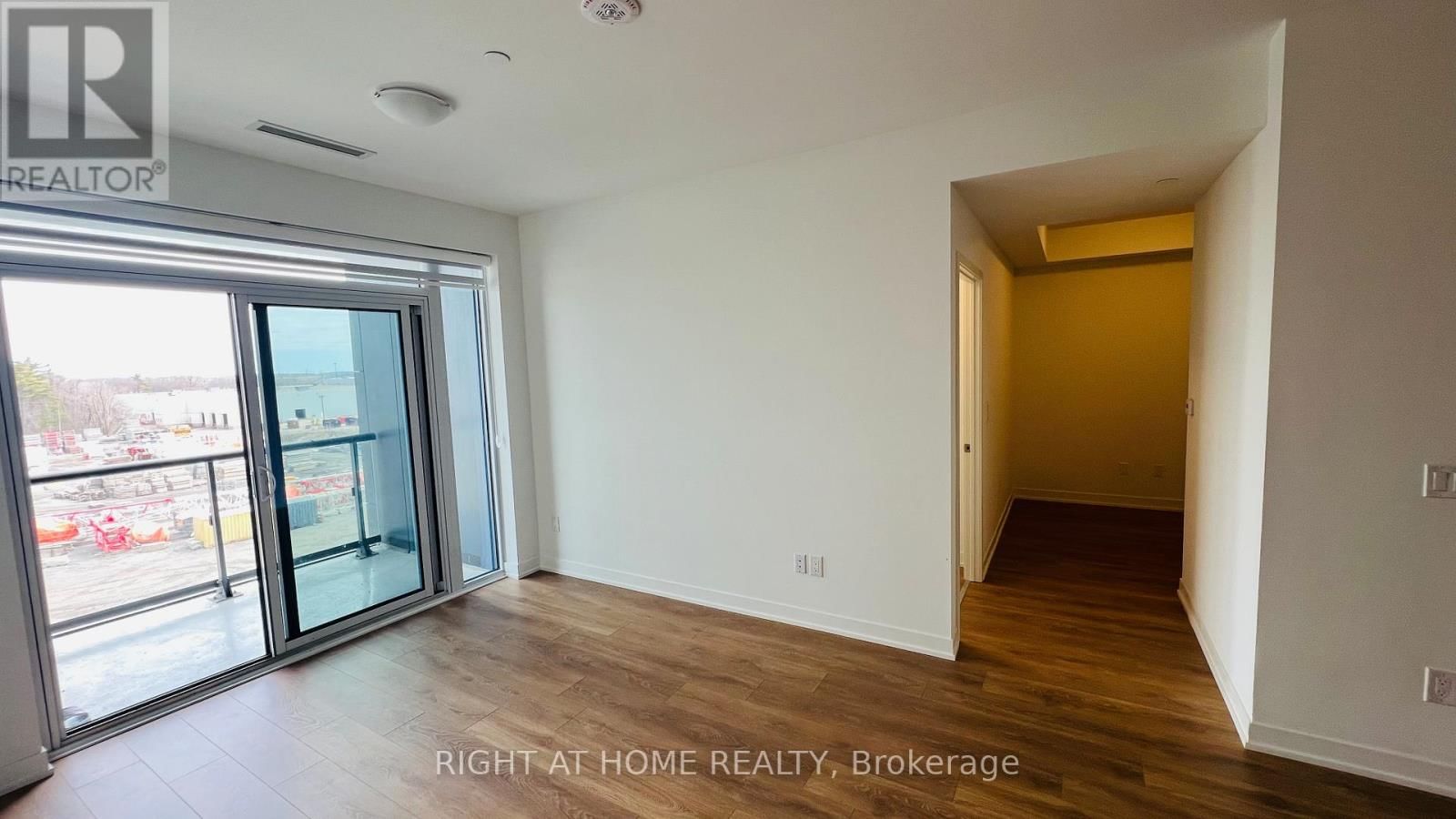 410 - 474 CALDARI ROAD Image 22