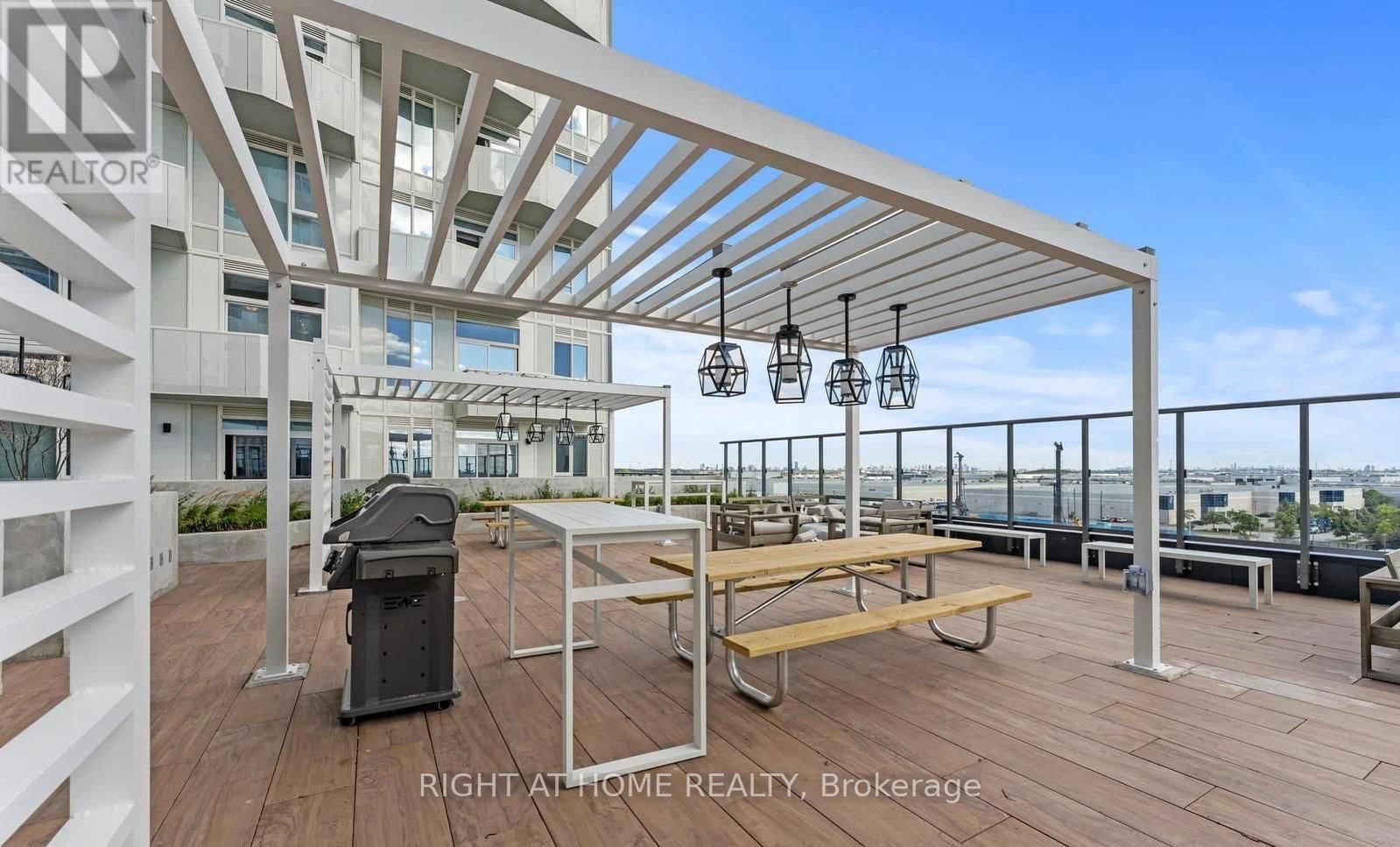 410 - 474 CALDARI ROAD Image 37