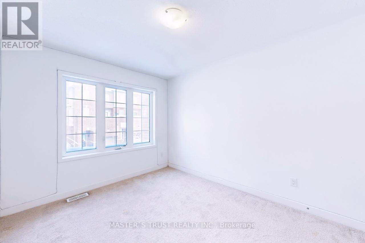 208 HARDING PARK STREET Image 25