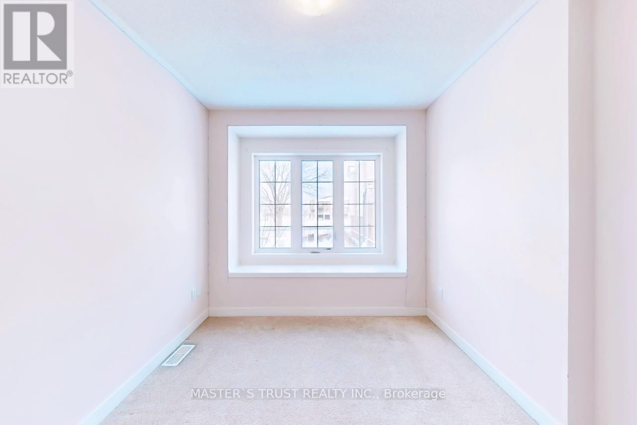 208 HARDING PARK STREET Image 27