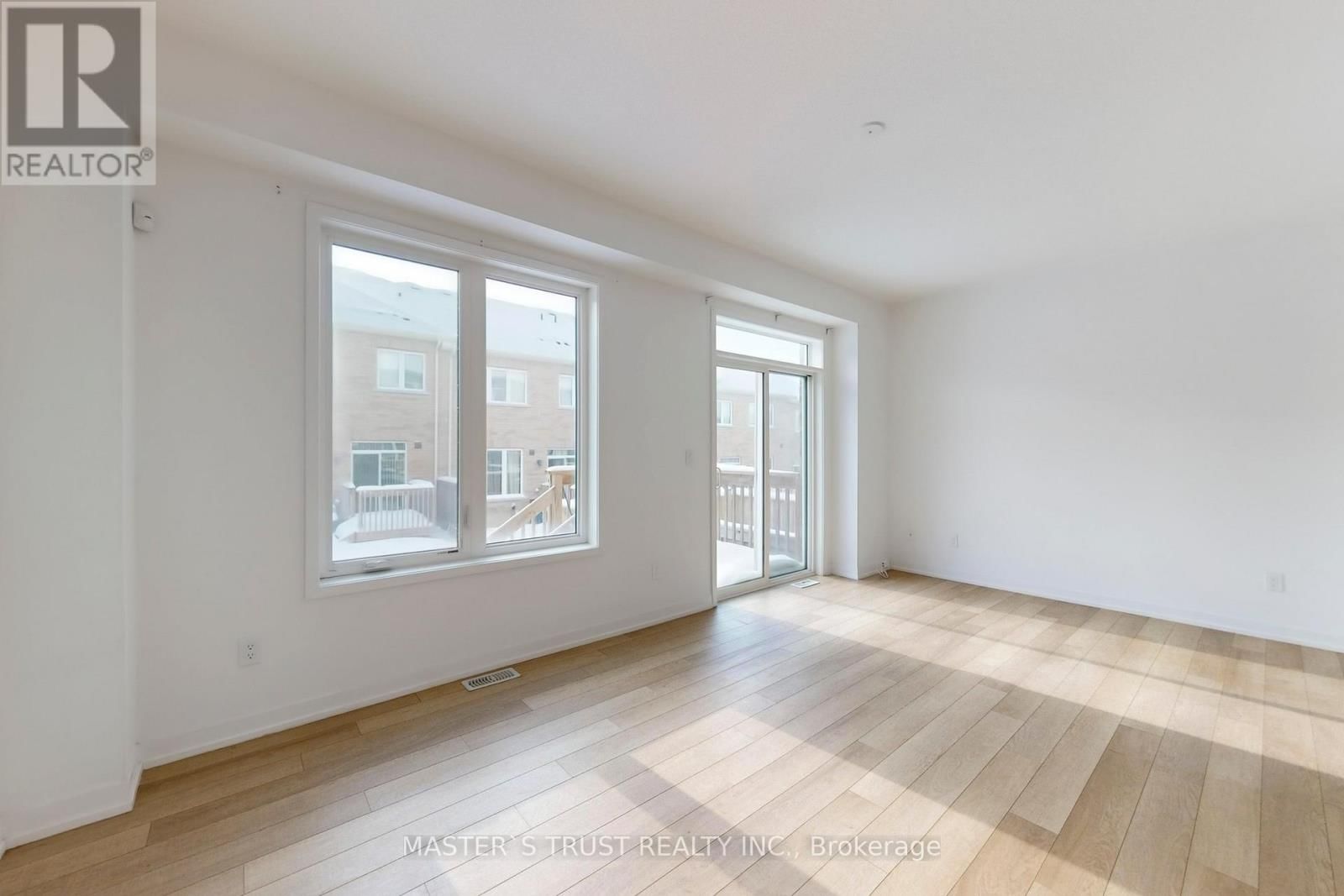 208 HARDING PARK STREET Image 5