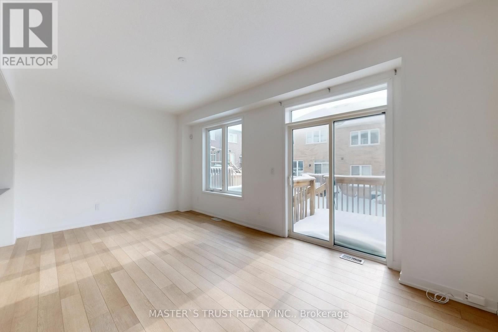 208 HARDING PARK STREET Image 6