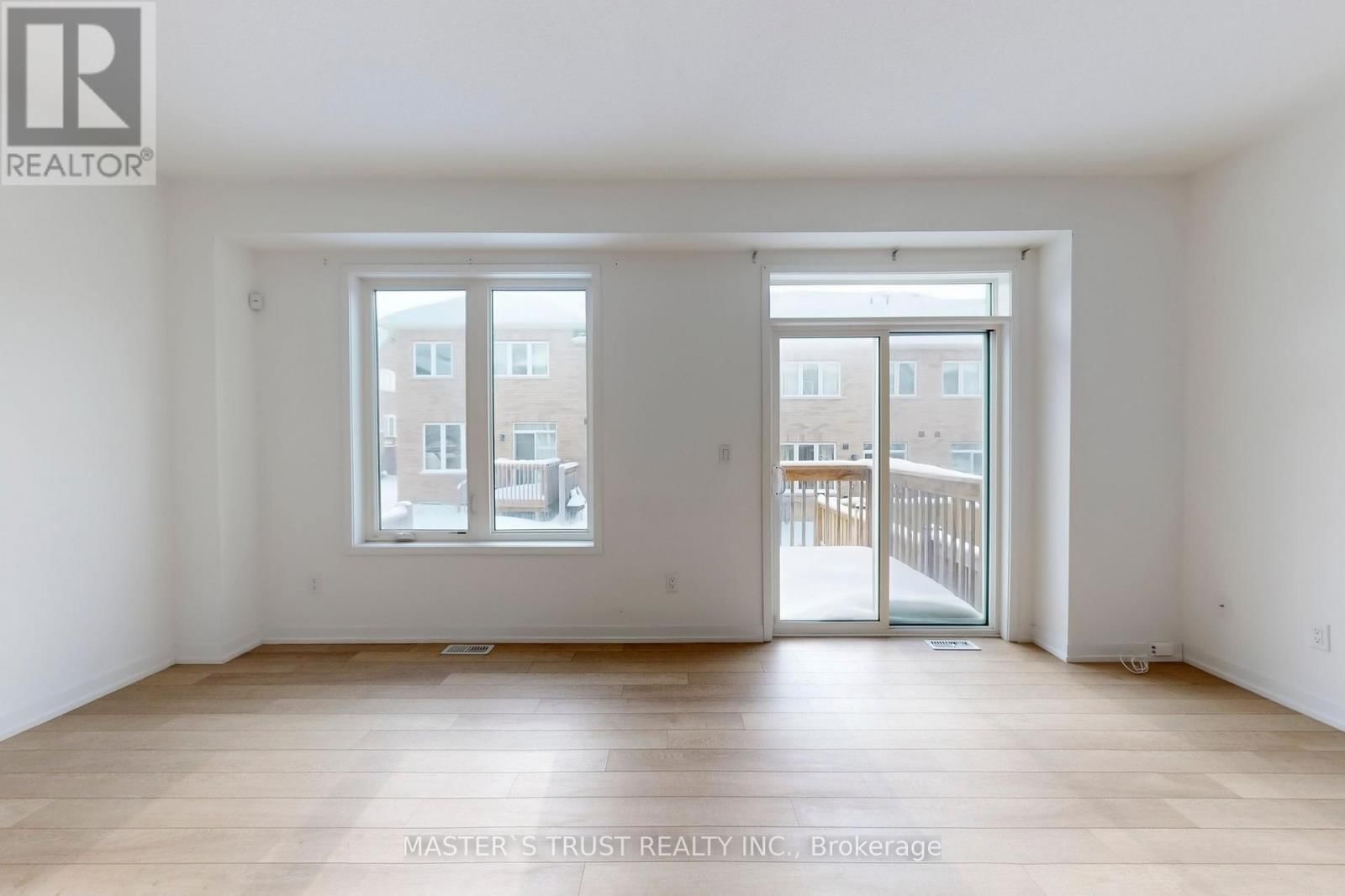 208 HARDING PARK STREET Image 7