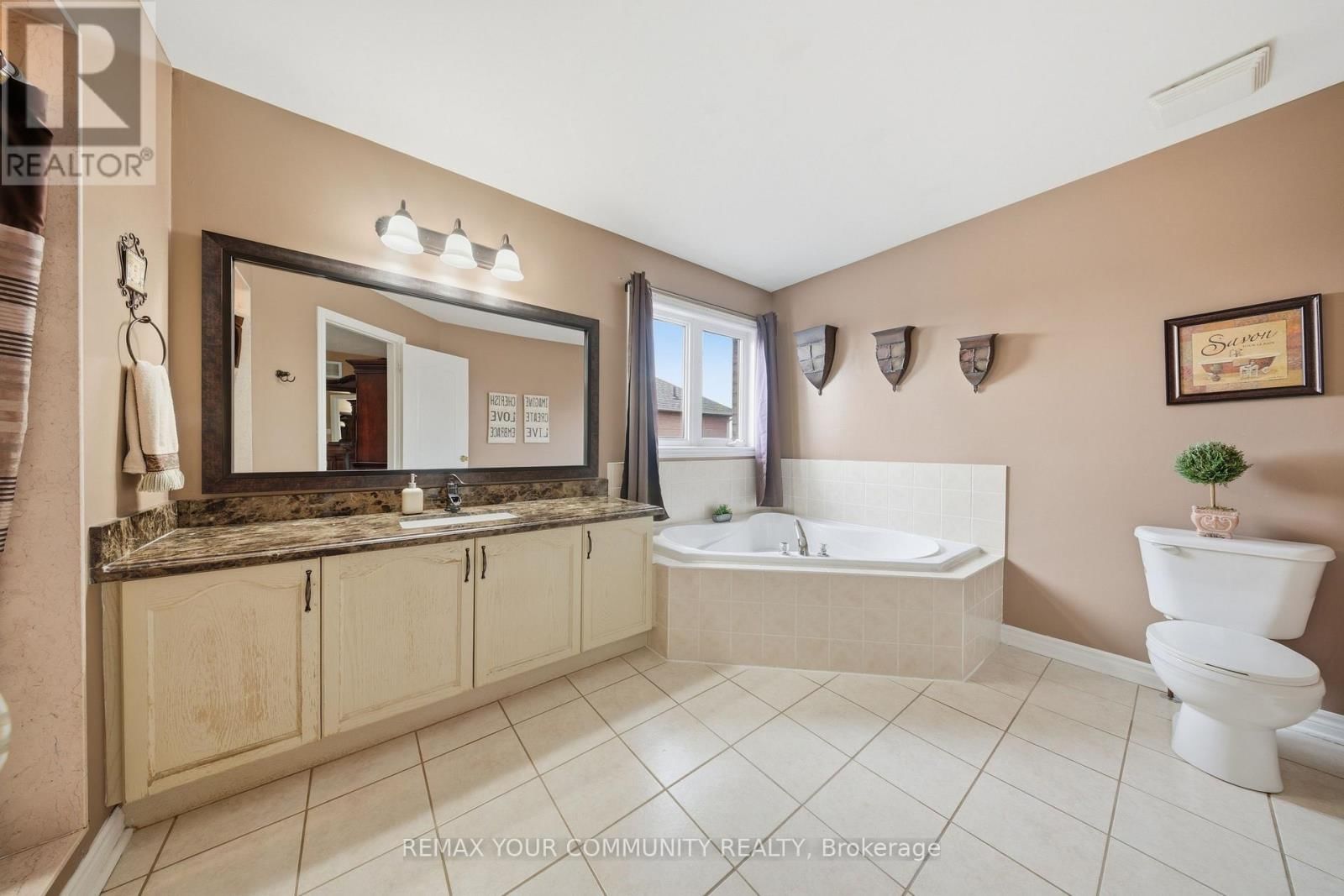 68 GOYO GATE Image 23