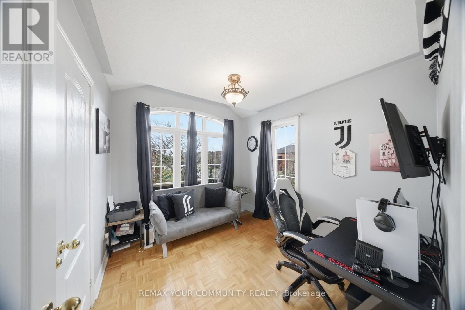 68 GOYO GATE Image 26