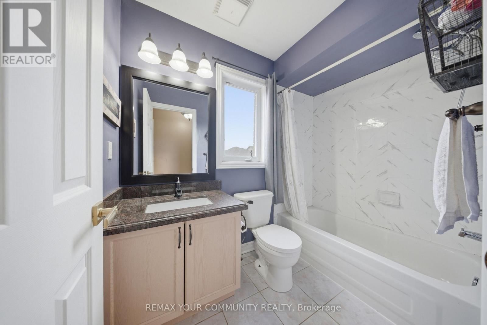 68 GOYO GATE Image 27