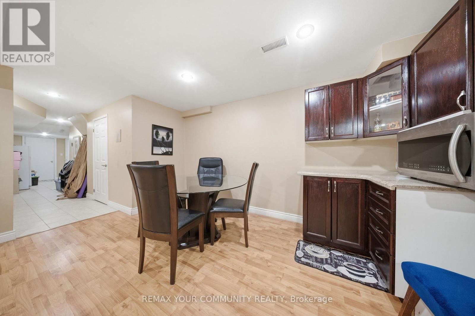 68 GOYO GATE Image 29