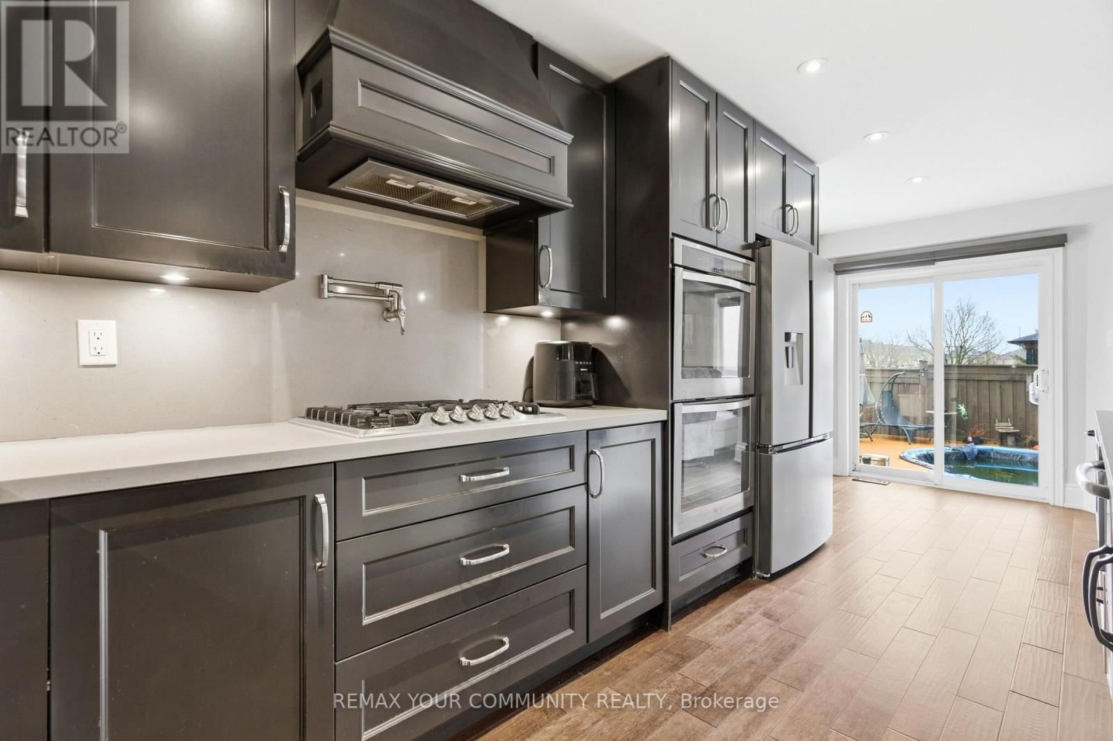 68 GOYO GATE Image 9