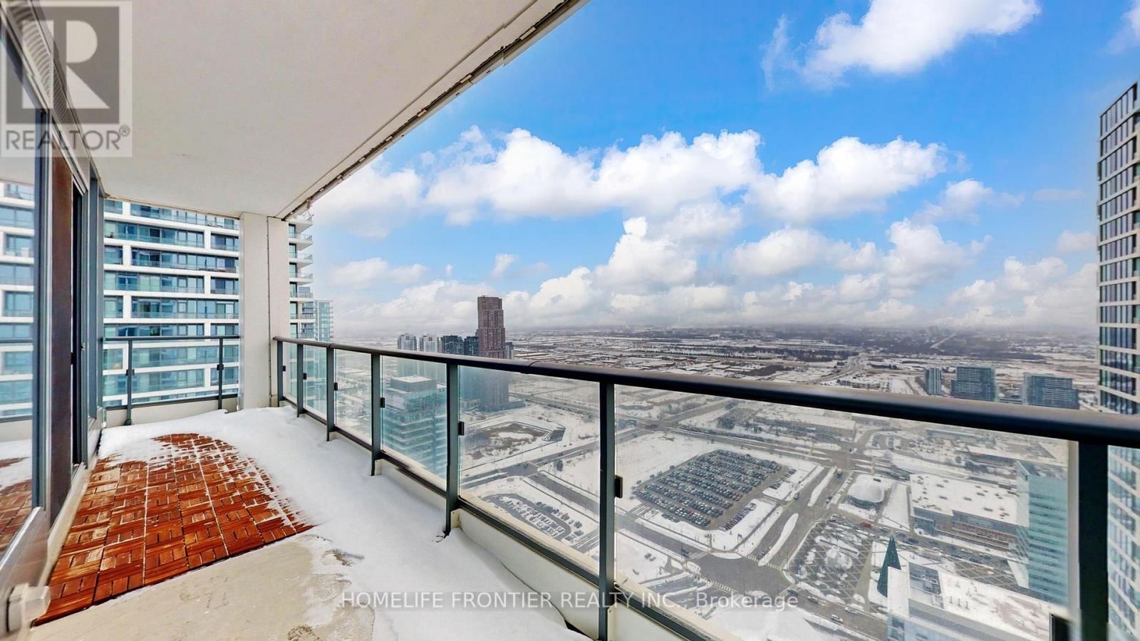 5503 - 898 PORTAGE PARKWAY Image 16