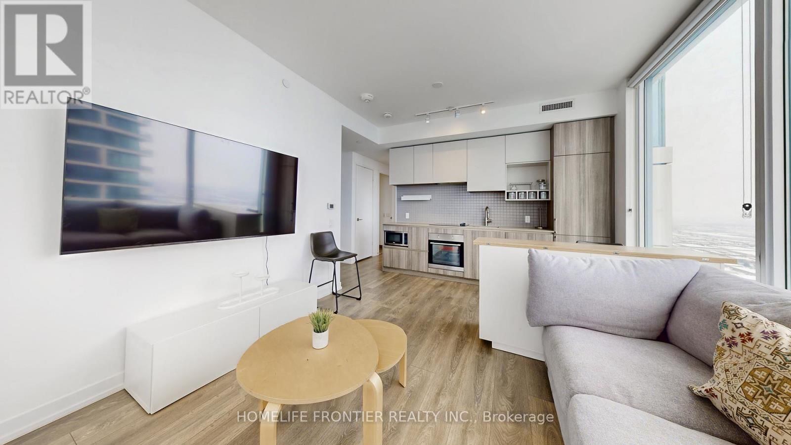 5503 - 898 PORTAGE PARKWAY Image 4