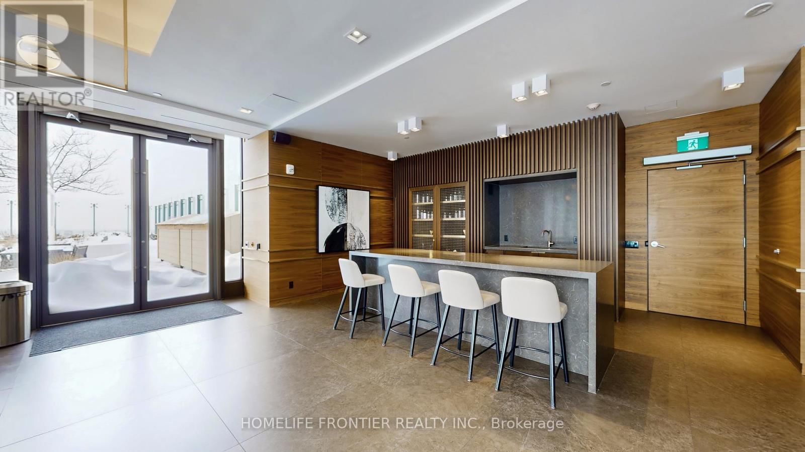 5503 - 898 PORTAGE PARKWAY Image 9