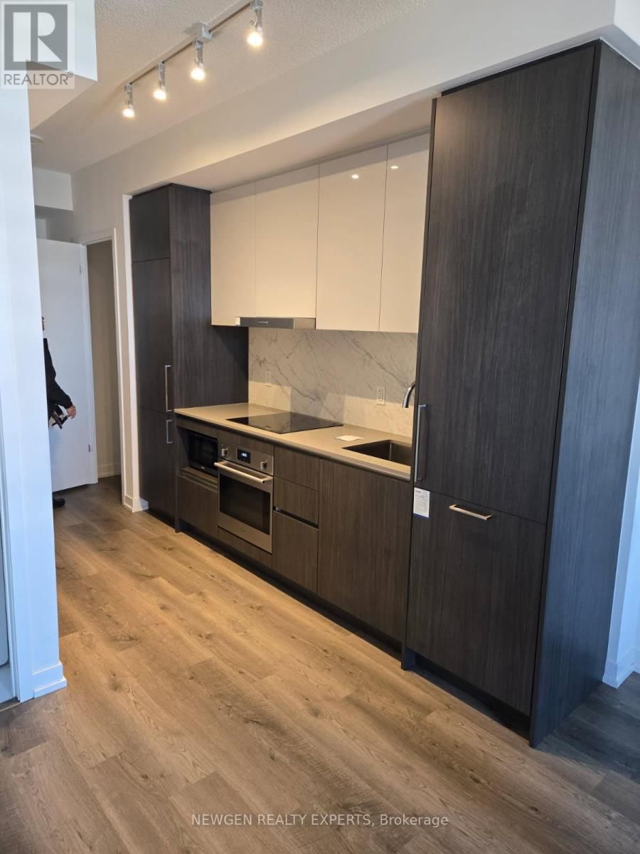 5002 - 195 COMMERCE STREET Image 4