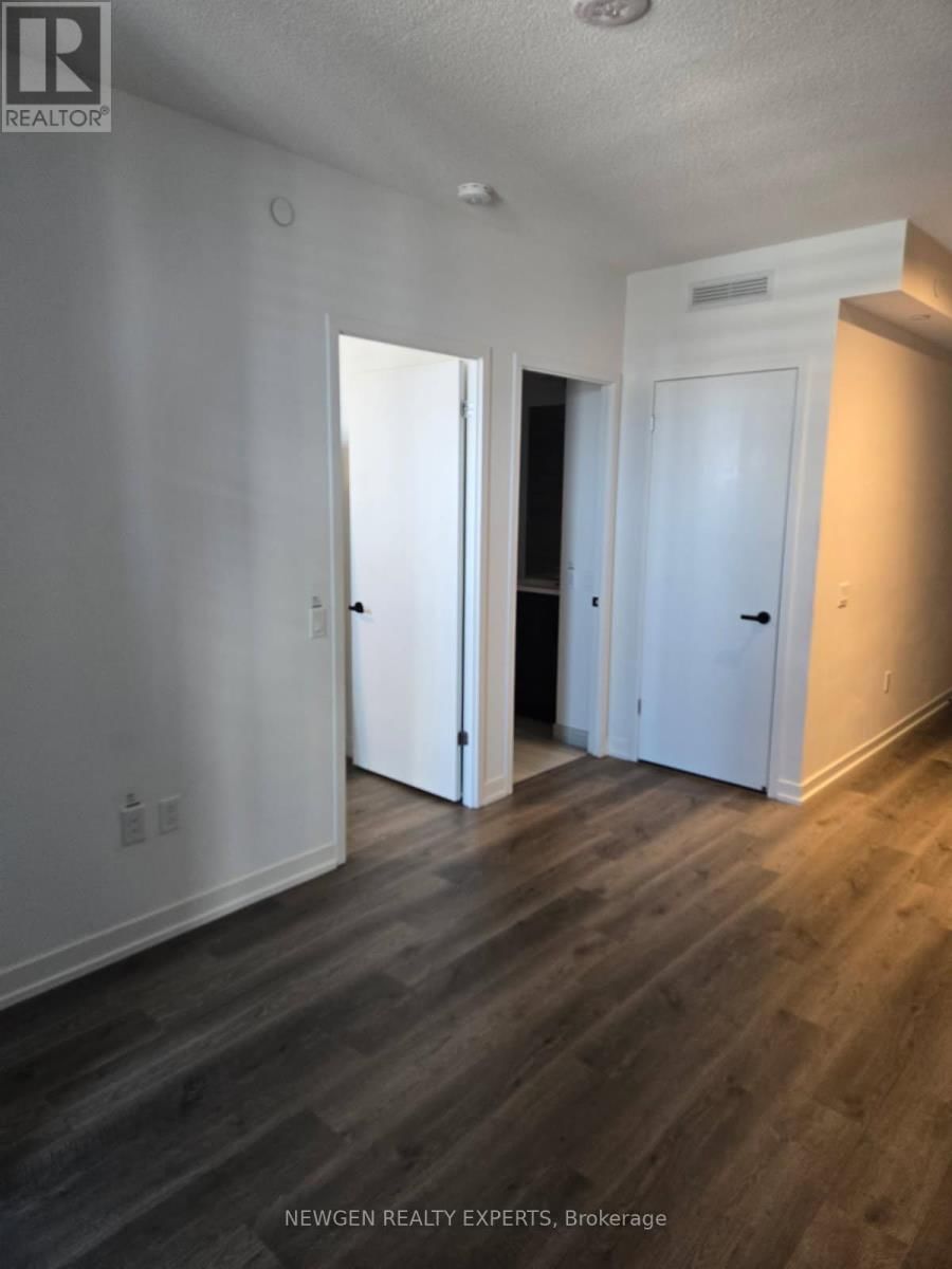 5002 - 195 COMMERCE STREET Image 5