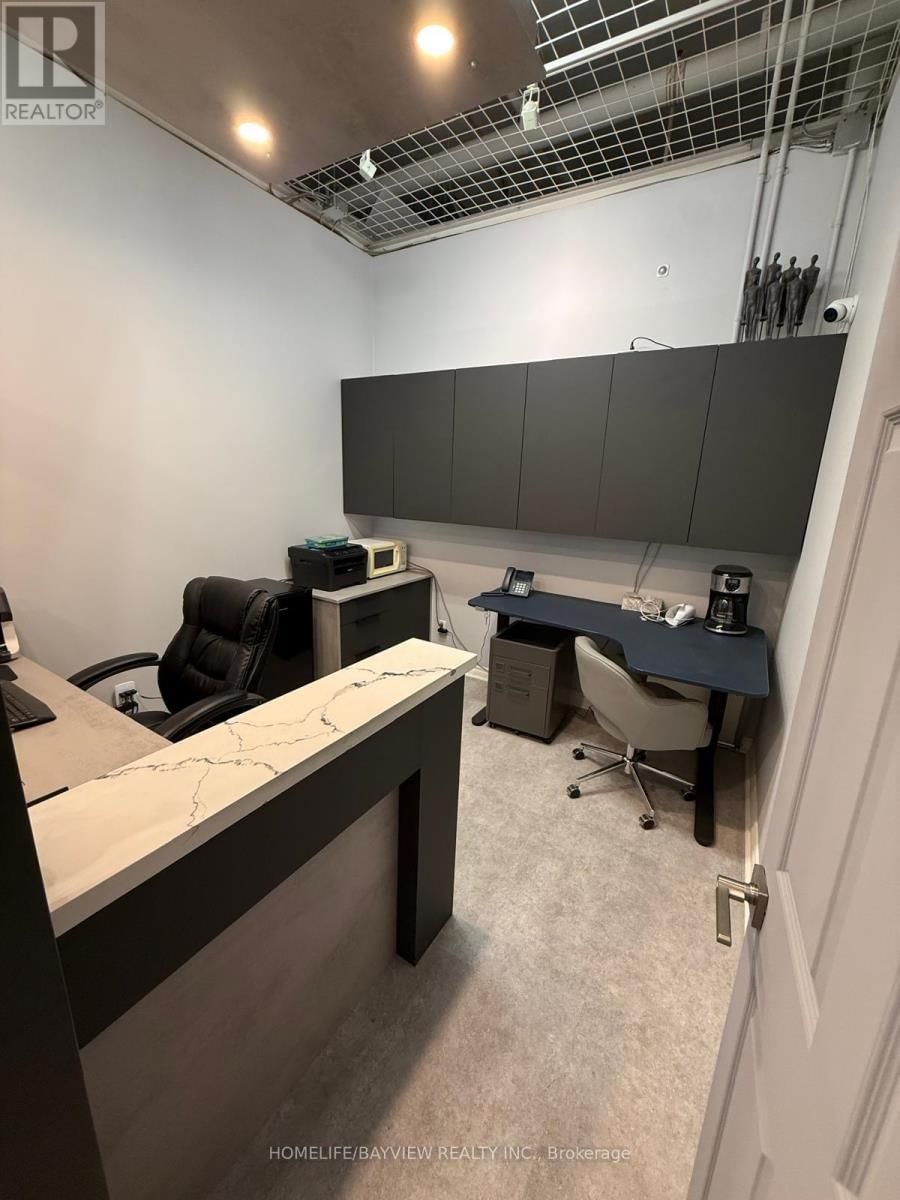 46 - 7181 YONGE Image 4