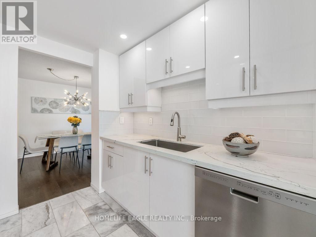 1709 - 7250 YONGE STREET Image 8