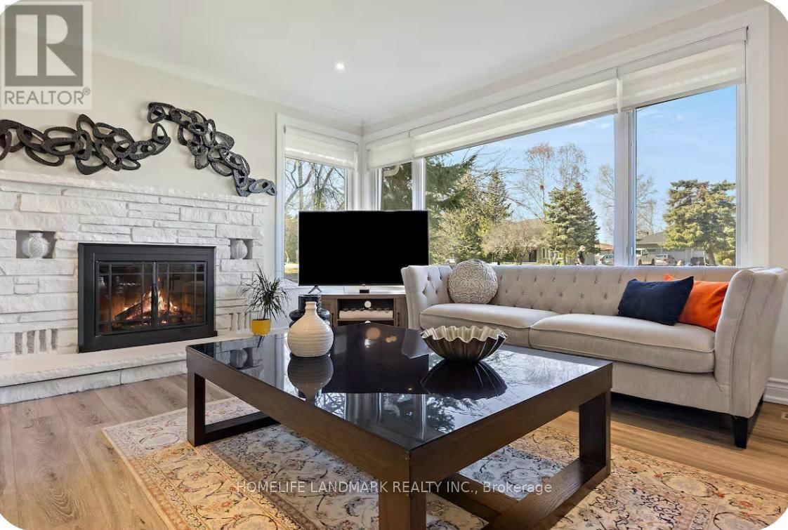 1739 MOUNT ALBERT ROAD Image 15