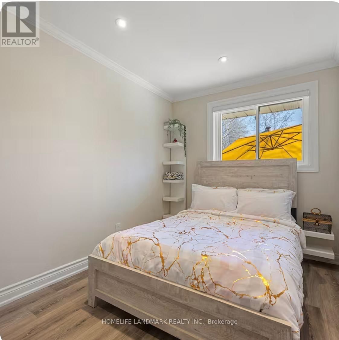 1739 MOUNT ALBERT ROAD Image 17