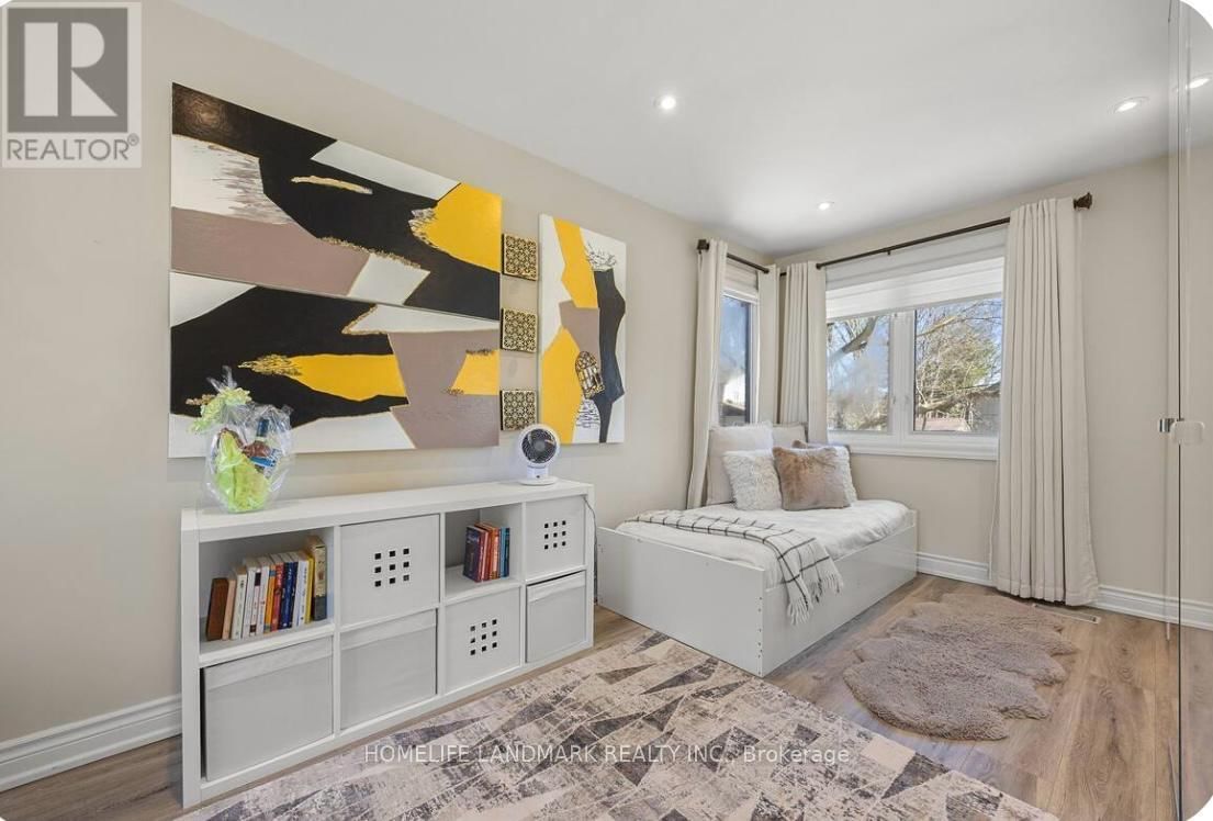 1739 MOUNT ALBERT ROAD Image 25