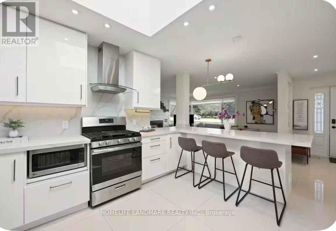 1739 MOUNT ALBERT ROAD Image 3