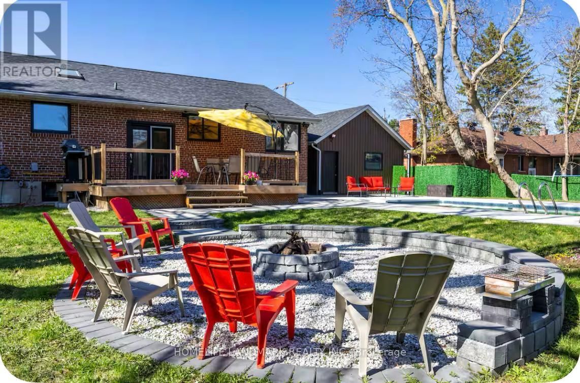 1739 MOUNT ALBERT ROAD Image 30