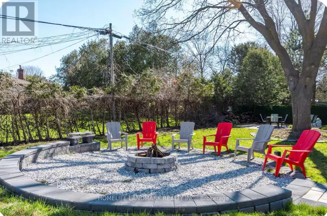 1739 MOUNT ALBERT ROAD Image 32