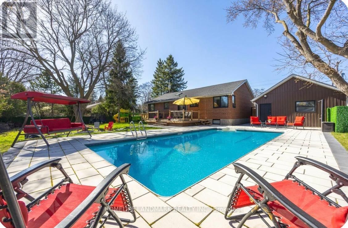 1739 MOUNT ALBERT ROAD Image 38