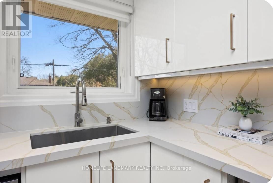 1739 MOUNT ALBERT ROAD Image 4