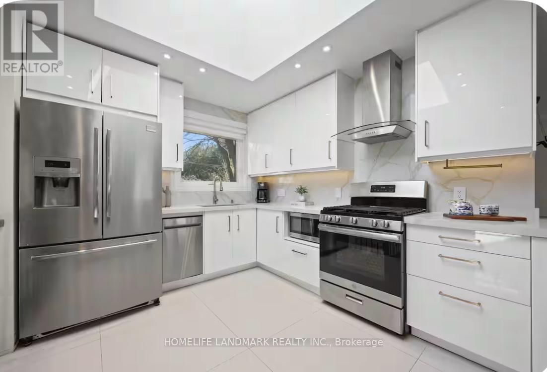 1739 MOUNT ALBERT ROAD Image 8