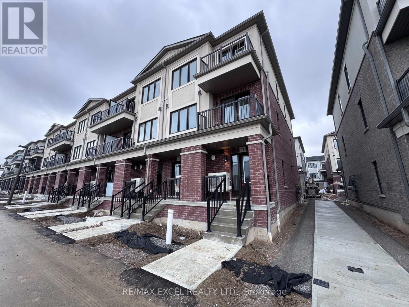 74 MATAWIN LANE Image 1