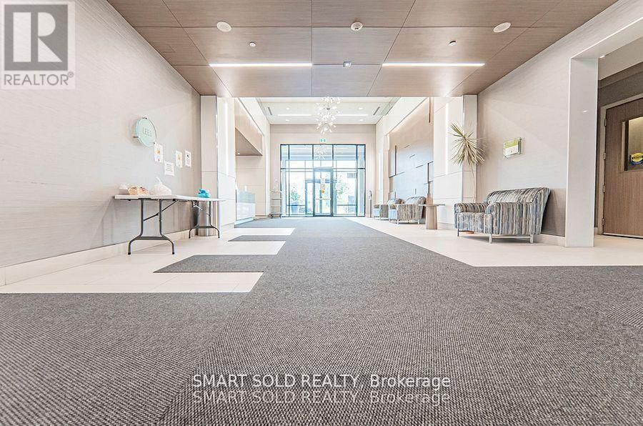 916 - 15 WATER WALK DRIVE Image 12