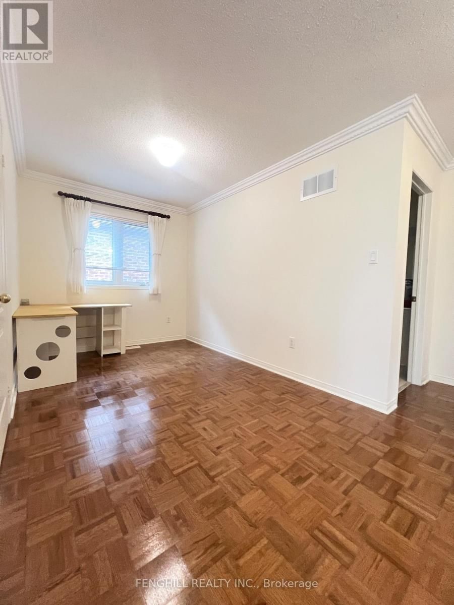 17 MOSSGROVE STREET Image 11