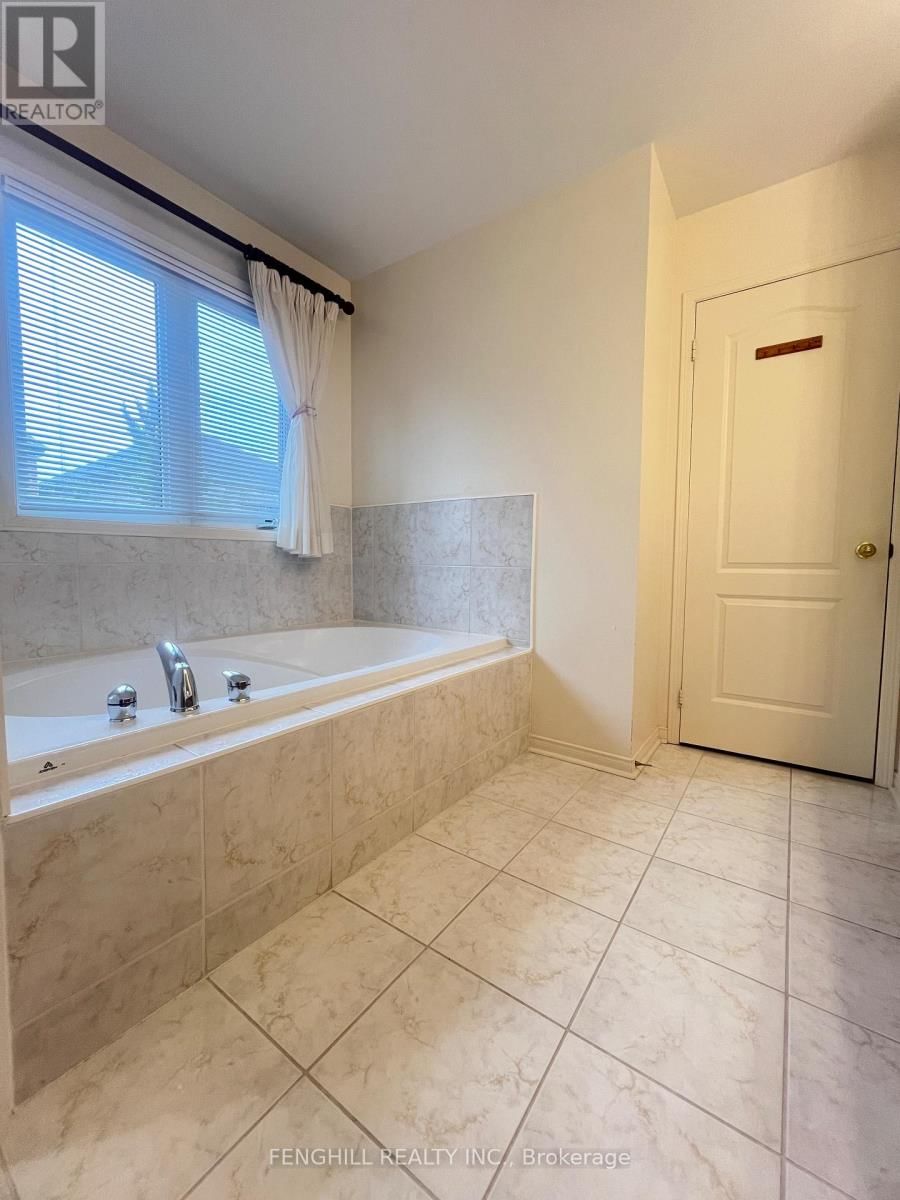 17 MOSSGROVE STREET Image 12