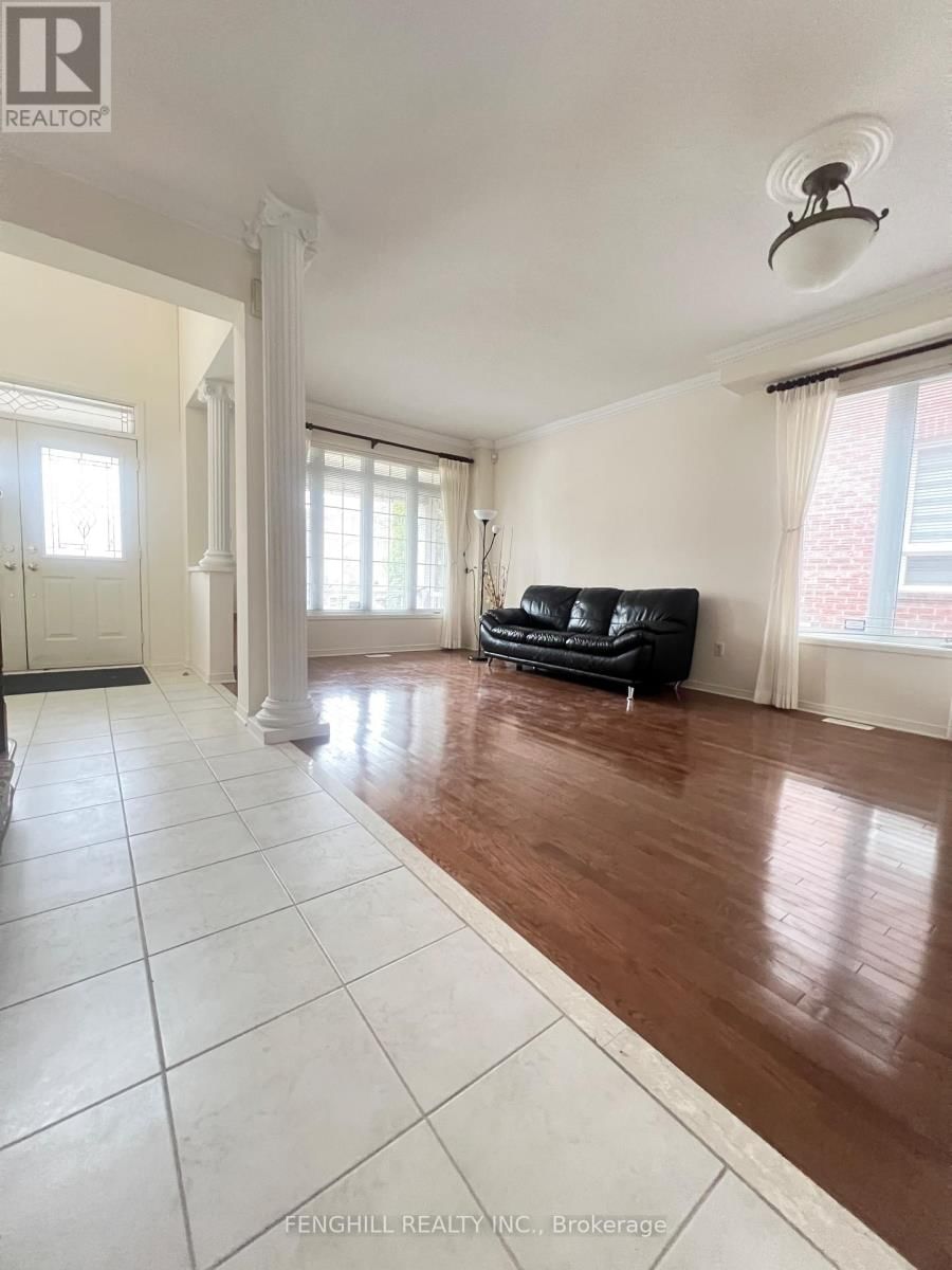 17 MOSSGROVE STREET Image 24