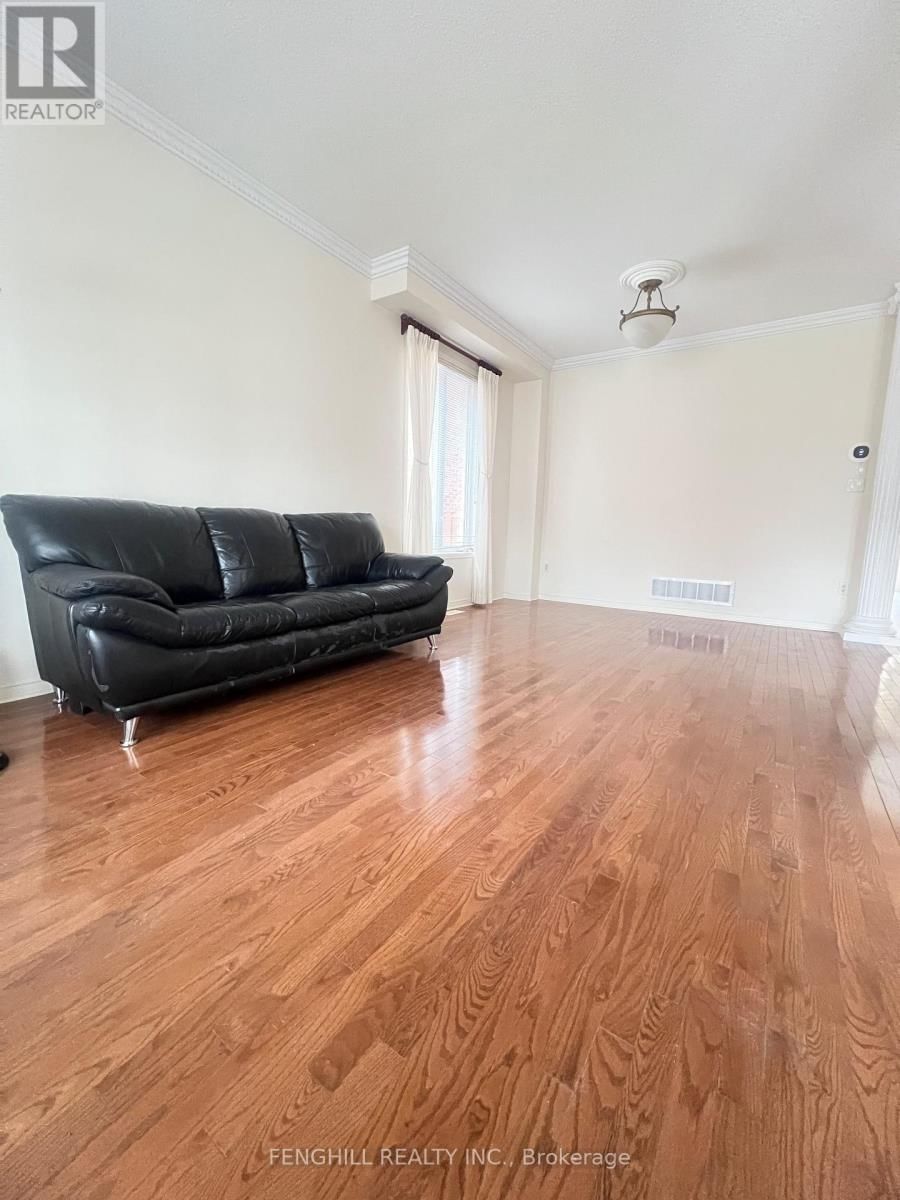 17 MOSSGROVE STREET Image 27