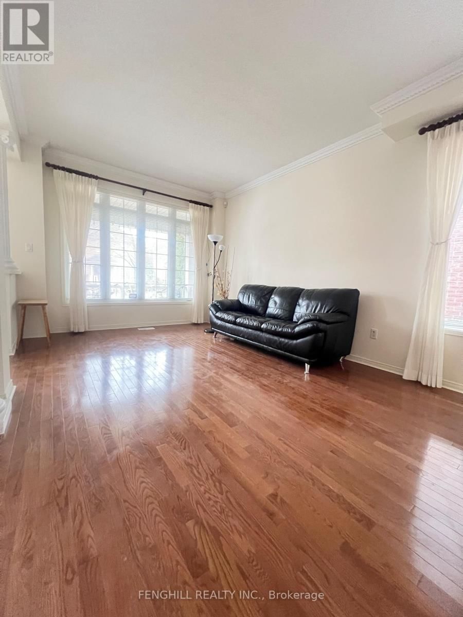 17 MOSSGROVE STREET Image 31