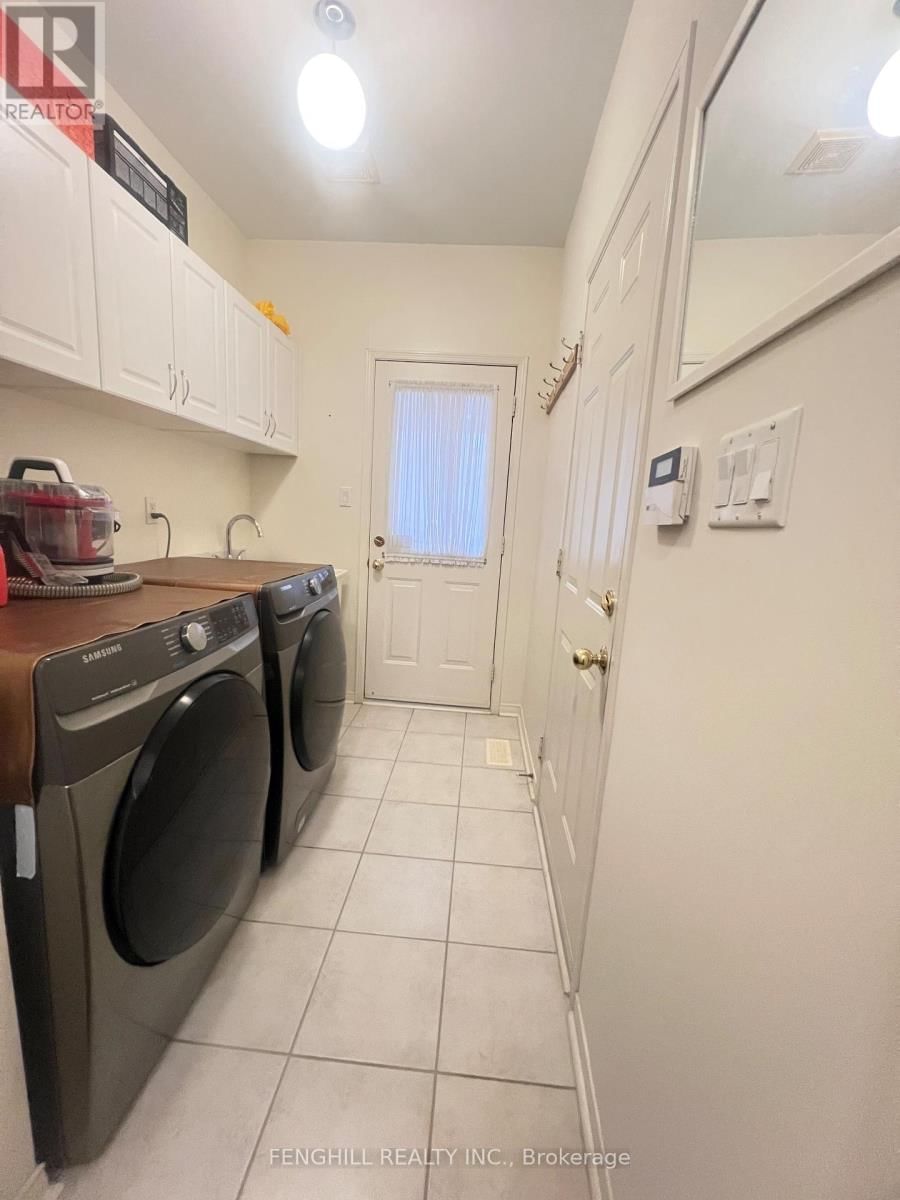 17 MOSSGROVE STREET Image 33