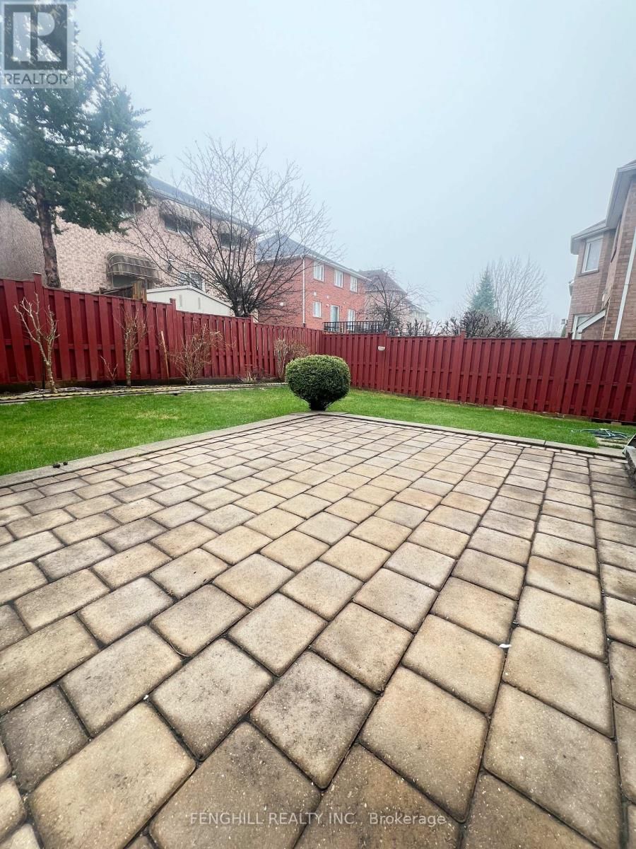 17 MOSSGROVE STREET Image 39