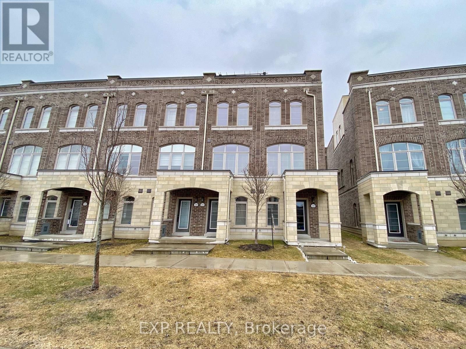 208 GLAD PARK AVENUE Image 2