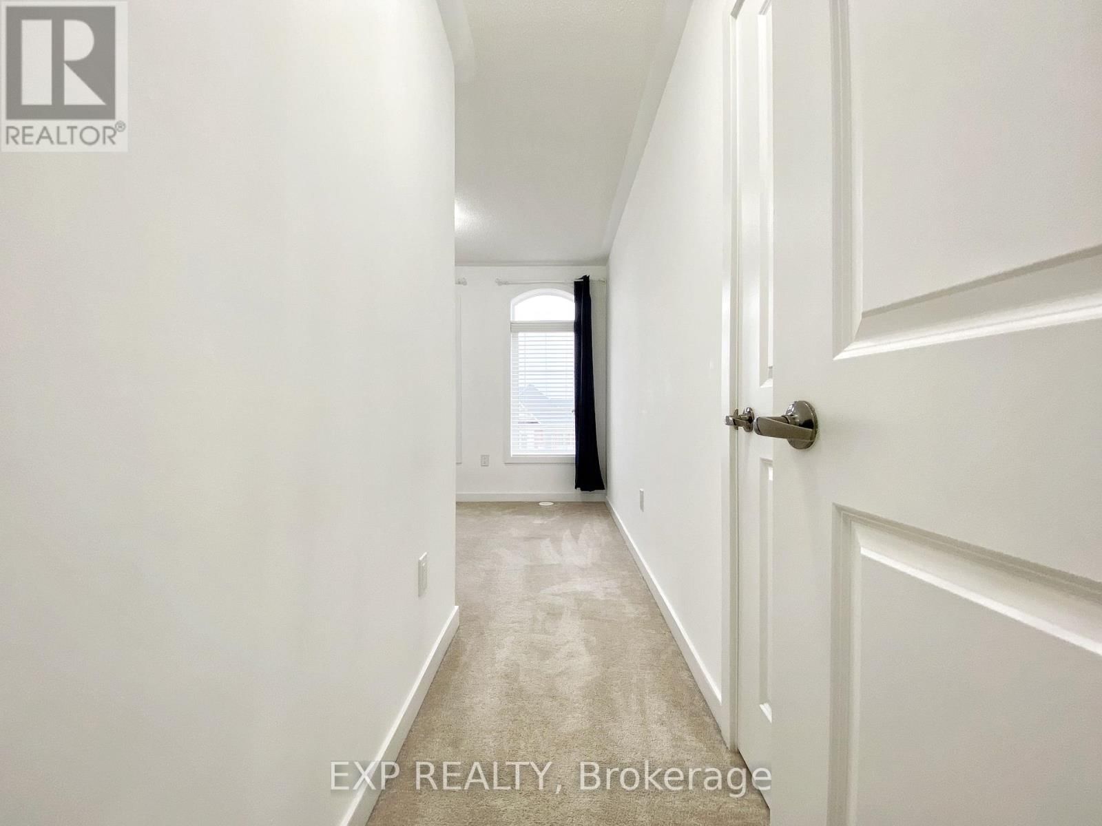 208 GLAD PARK AVENUE Image 24