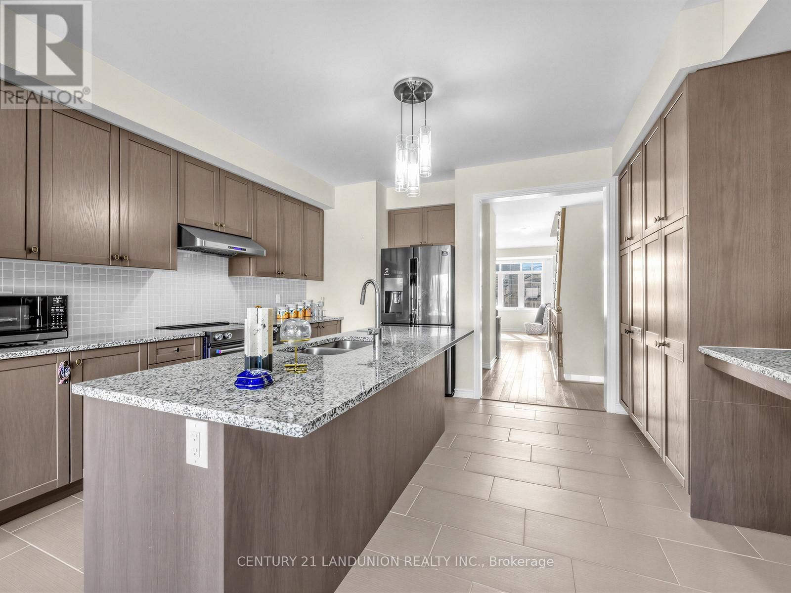 10941 VICTORIA SQUARE BOULEVARD Image 11