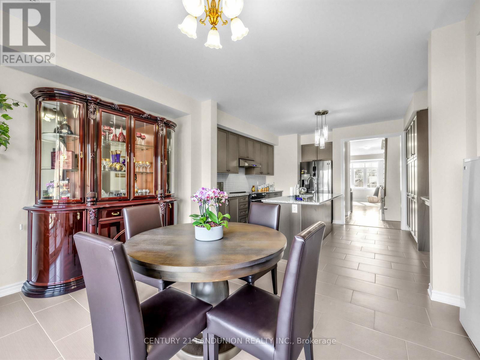 10941 VICTORIA SQUARE BOULEVARD Image 7