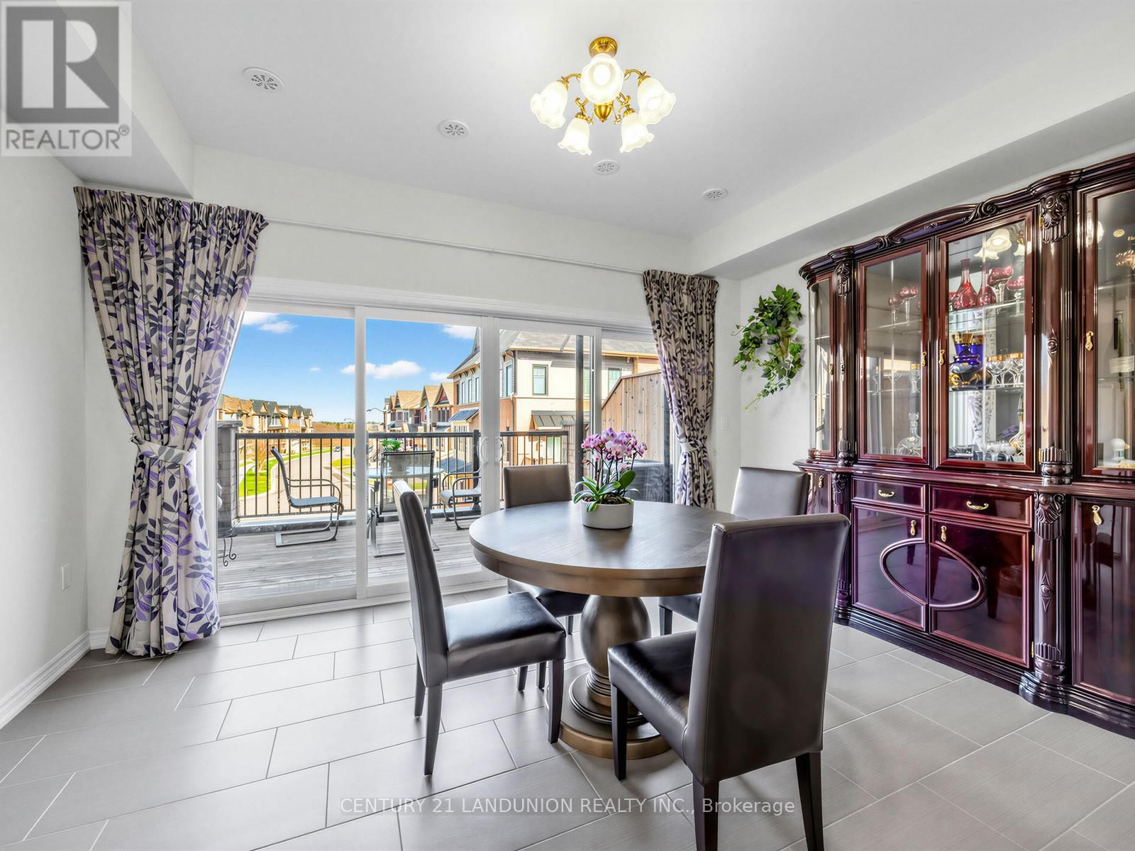 10941 VICTORIA SQUARE BOULEVARD Image 8