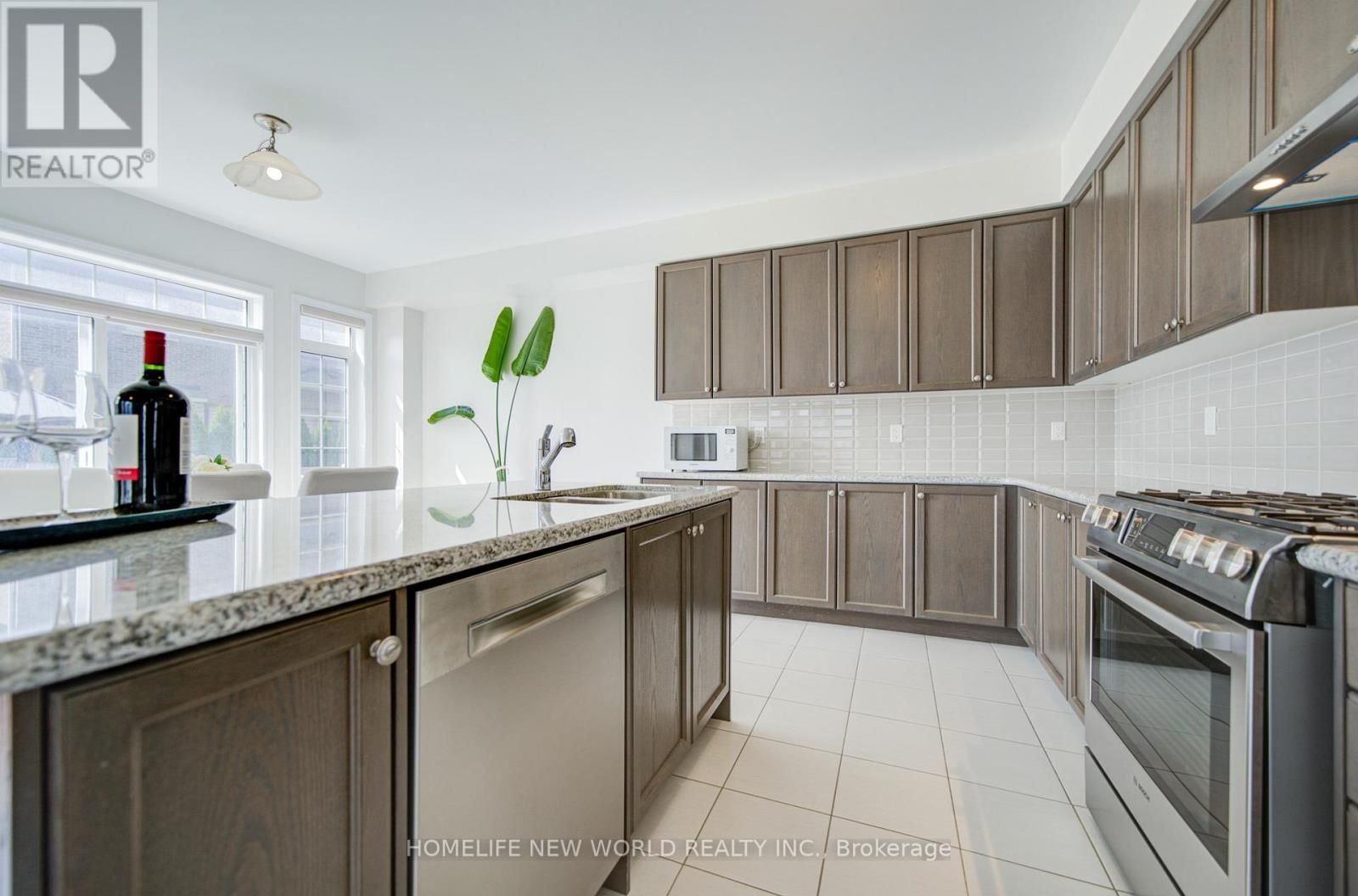 1 STILTON AVENUE Image 12