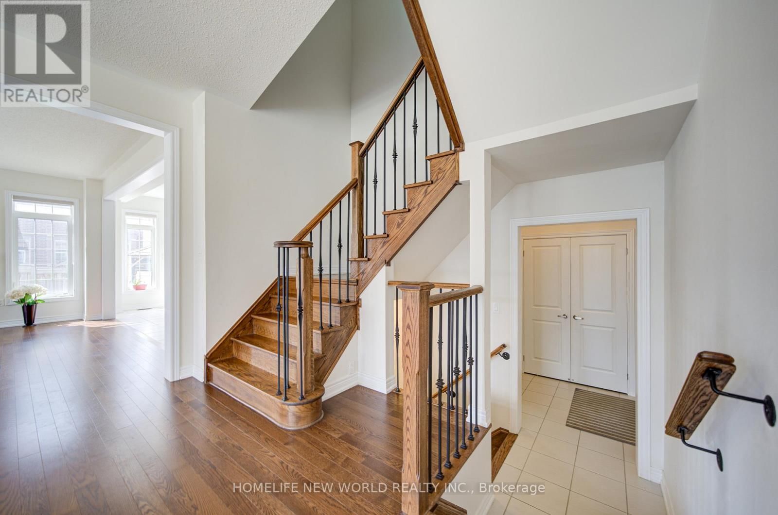 1 STILTON AVENUE Image 17