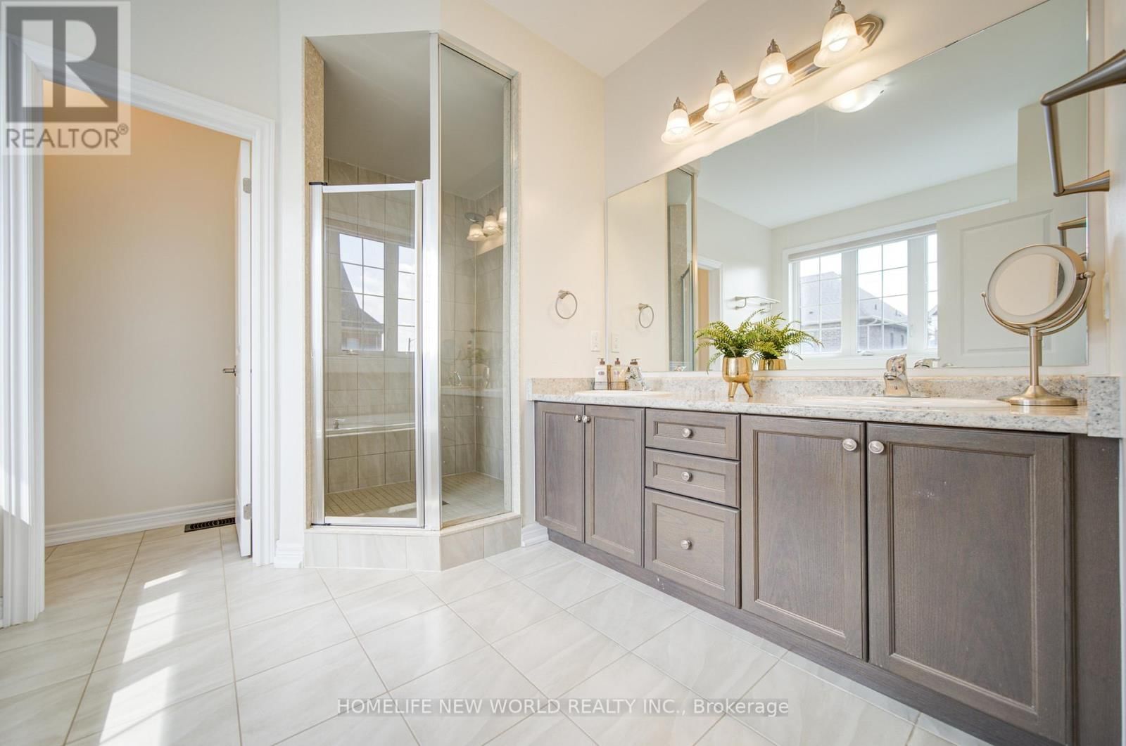 1 STILTON AVENUE Image 21